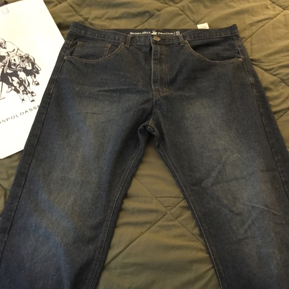 MENS BEVERLY HILLS POLO JEANS!! W-42 I-32